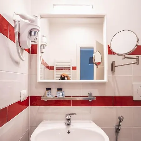 Be Your Home - Guest House Colors Civitavecchia Exterior photo